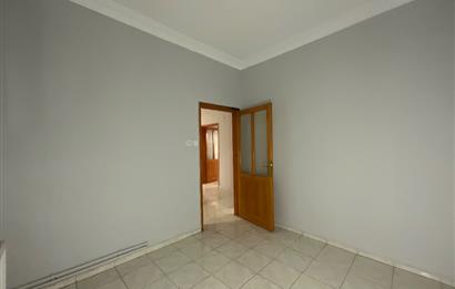C21 LOCA'DAN BAHÇELİEVLERDE CADDE ÜSTÜ KİRALIK 3+1 DAİRE