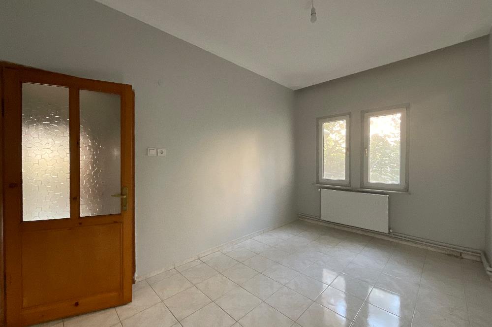 C21 LOCA'DAN BAHÇELİEVLERDE CADDE ÜSTÜ KİRALIK 3+1 DAİRE