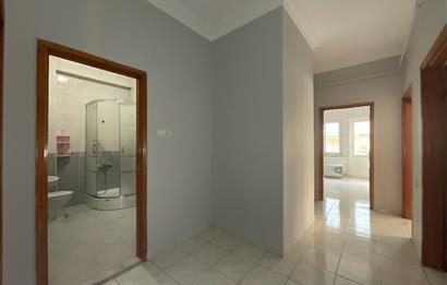 C21 LOCA'DAN BAHÇELİEVLERDE CADDE ÜSTÜ KİRALIK 3+1 DAİRE
