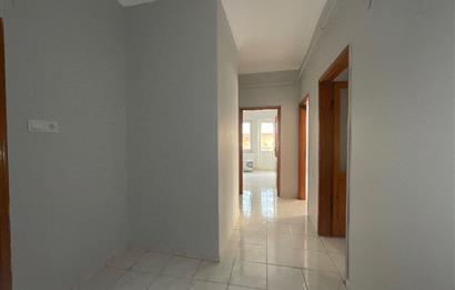 C21 LOCA'DAN BAHÇELİEVLERDE CADDE ÜSTÜ KİRALIK 3+1 DAİRE