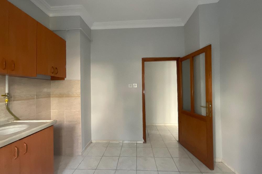 C21 LOCA'DAN BAHÇELİEVLERDE CADDE ÜSTÜ KİRALIK 3+1 DAİRE