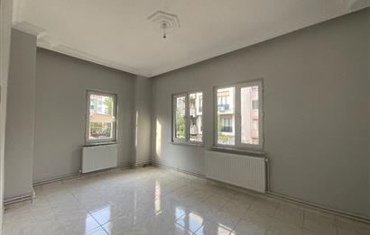 C21 LOCA'DAN BAHÇELİEVLERDE CADDE ÜSTÜ KİRALIK 3+1 DAİRE