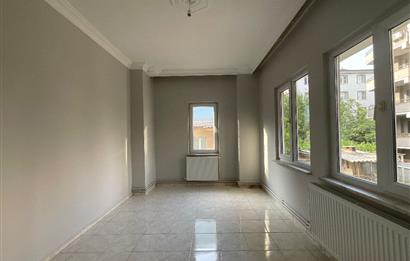 C21 LOCA'DAN BAHÇELİEVLERDE CADDE ÜSTÜ KİRALIK 3+1 DAİRE