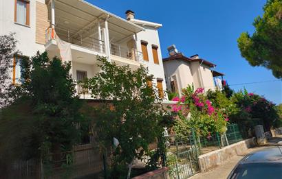 Satılık Bitişik Nizam Villa Havuzlu 