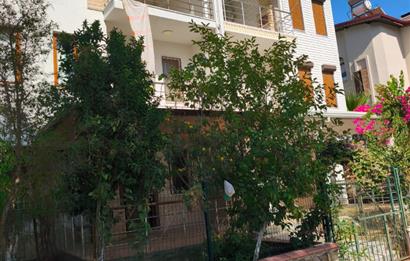 Satılık Bitişik Nizam Villa Havuzlu 