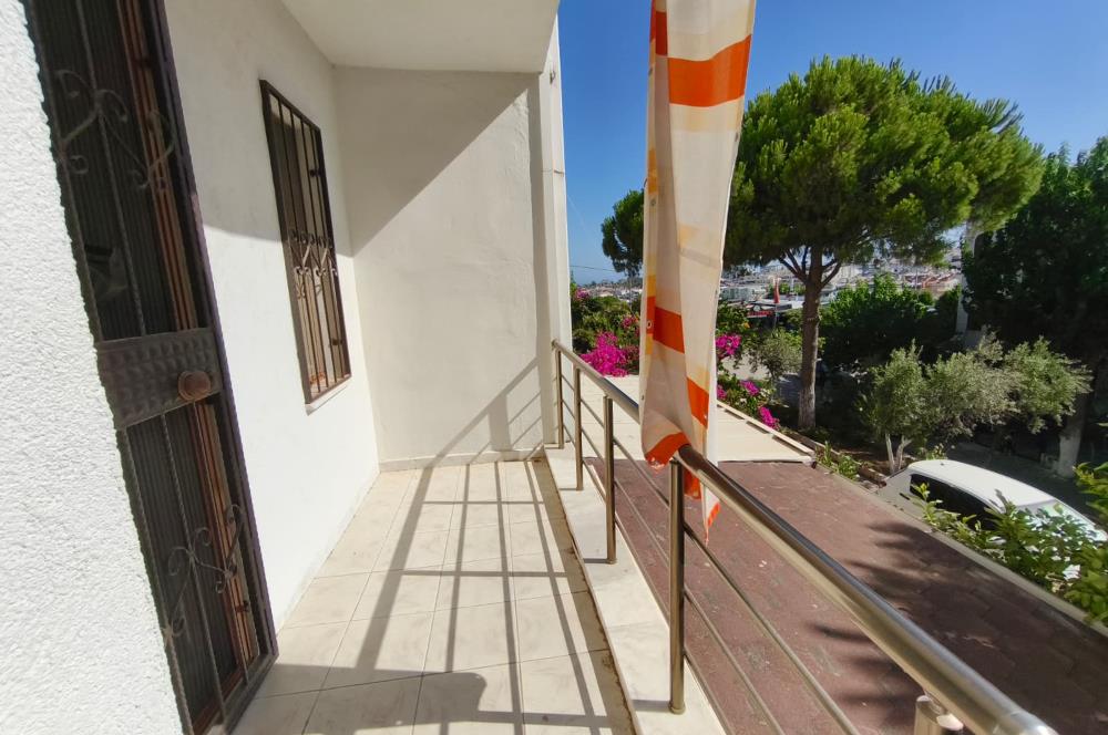 Satılık Bitişik Nizam Villa Havuzlu 