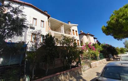 Satılık Bitişik Nizam Villa Havuzlu 