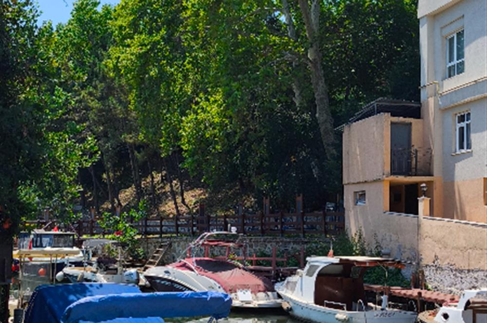 Anadolu Hisarı Göksu Deresi Kenarı Müstakil 4+2  Ev 