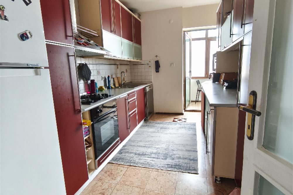 Kadıköy Kozyatağı STFA Blokları'nda Kiralık 4+1 Daire