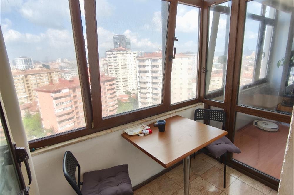 Kadıköy Kozyatağı STFA Blokları'nda Kiralık 4+1 Daire