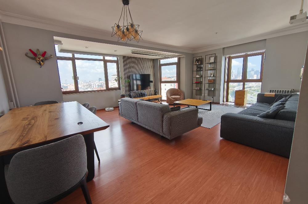 Kadıköy Kozyatağı STFA Blokları'nda Kiralık 4+1 Daire