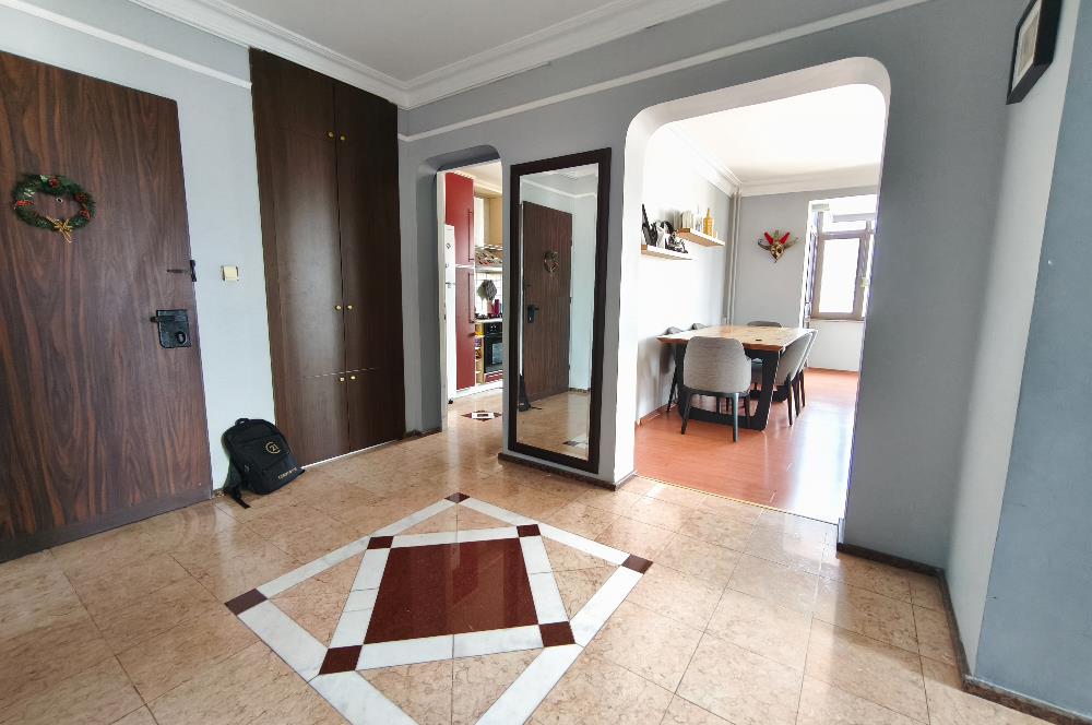 Kadıköy Kozyatağı STFA Blokları'nda Kiralık 4+1 Daire