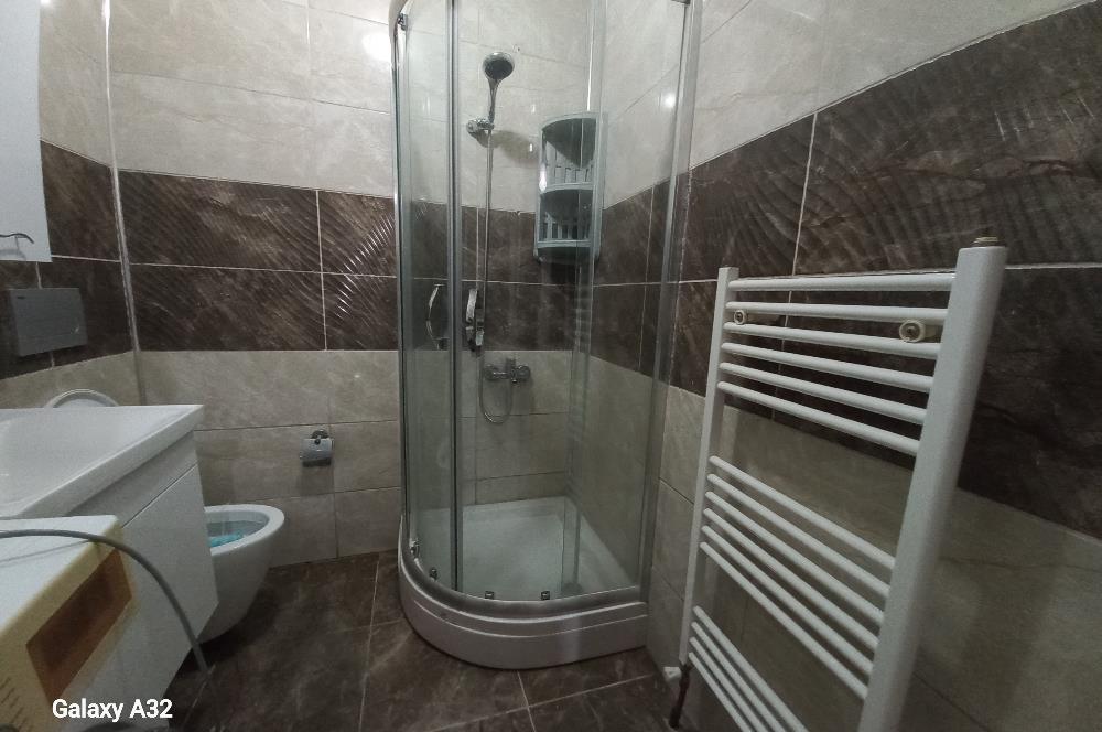 MECIDIYEKOY MEYDAN  CEVAHIR AVM 5 DAKIKA MESAFEDE 2+1 OFIS