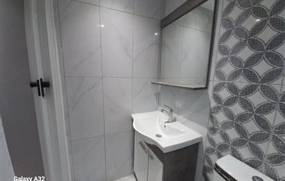 MECIDIYEKOY MEYDAN  CEVAHIR AVM 5 DAKIKA MESAFEDE 2+1 OFIS
