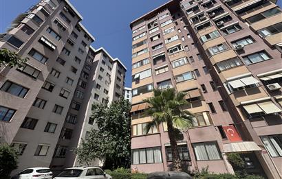 BOSTANCI,ALİ NİHAT TARLAN CAD. GENİŞ ARSAYA SAHİP BİNADA SATILIK