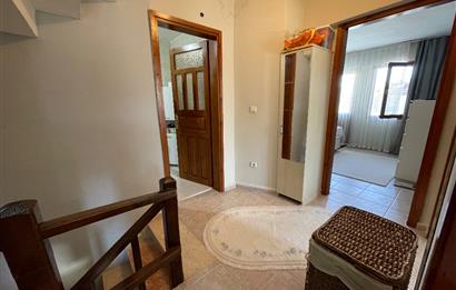 ALTINOVA KIRKENT SİTESİNDE 4+2 BAKIMLI GENİŞ BAHÇELİ VİLLA
