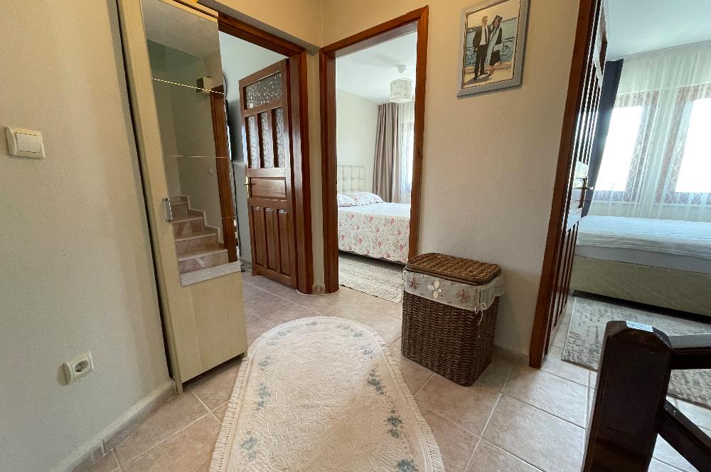 ALTINOVA KIRKENT SİTESİNDE 4+2 BAKIMLI GENİŞ BAHÇELİ VİLLA
