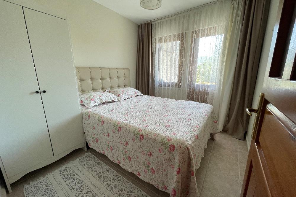ALTINOVA KIRKENT SİTESİNDE 4+2 BAKIMLI GENİŞ BAHÇELİ VİLLA