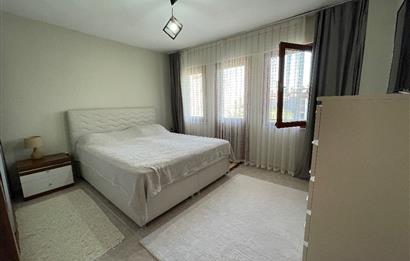 ALTINOVA KIRKENT SİTESİNDE 4+2 BAKIMLI GENİŞ BAHÇELİ VİLLA