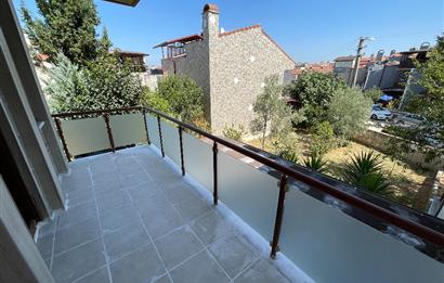 ALTINOVA KIRKENT SİTESİNDE 4+2 BAKIMLI GENİŞ BAHÇELİ VİLLA