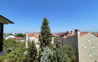 ALTINOVA KIRKENT SİTESİNDE 4+2 BAKIMLI GENİŞ BAHÇELİ VİLLA