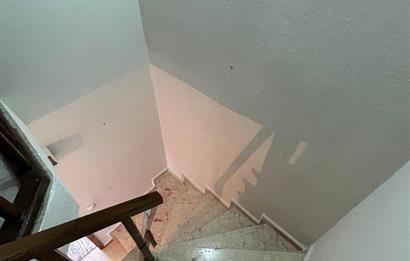 ALTINOVA KIRKENT SİTESİNDE 4+2 BAKIMLI GENİŞ BAHÇELİ VİLLA
