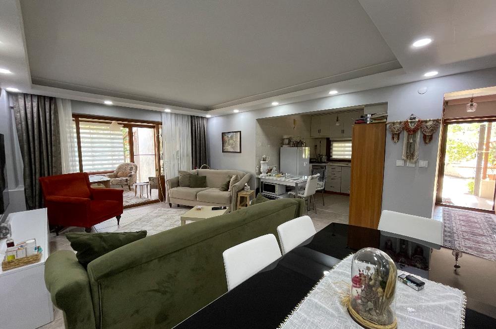 ALTINOVA KIRKENT SİTESİNDE 4+2 BAKIMLI GENİŞ BAHÇELİ VİLLA