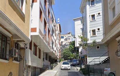MECIDIYEKOY MEYDAN  CEVAHIR AVM 5 DAKIKA MESAFEDE 2+1 OFIS