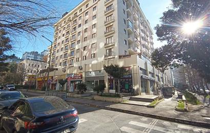 BEYLİKDÜZÜ KONFORMİST REZİDANS ALTINDA 180 m² SATILIK DÜKKAN