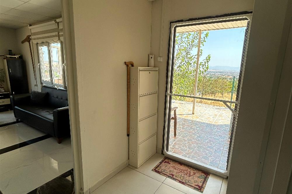 C21 LOCA'DAN İSABET OKULUNUN YAKINIDA PREFABRİK EV VE ARSASI