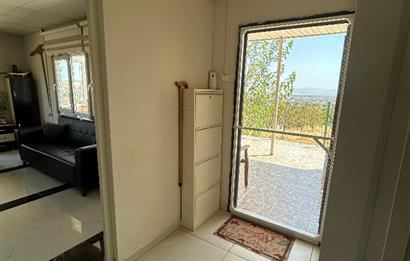 C21 LOCA'DAN İSABET OKULUNUN YAKINIDA PREFABRİK EV VE ARSASI