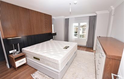 Zekeriyaköy de özel mimari dekorasyonlu satılık 5+1 eşyalı villa