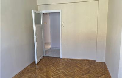 CENTURY 21 VİZYONDAN ATATÜRK BULVARI YAKINI KİRALIK 3+1 DAİRE
