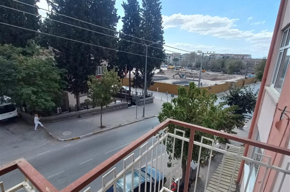 C21 LOCA'DAN KİRALIK 2+1 İÇERİSİ YENİLENMİŞ EŞYALI SÜPER DAİRE