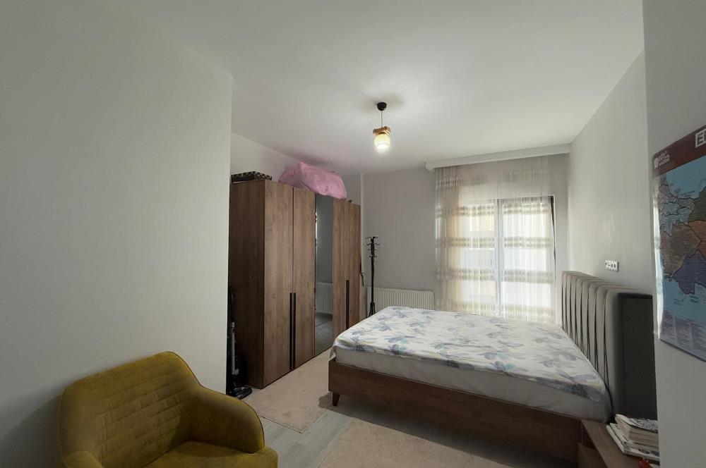 İNCEKTE MERKEZİ KONUMDA KAPALI GARAJLI 2+1 SATILIK DAİRE