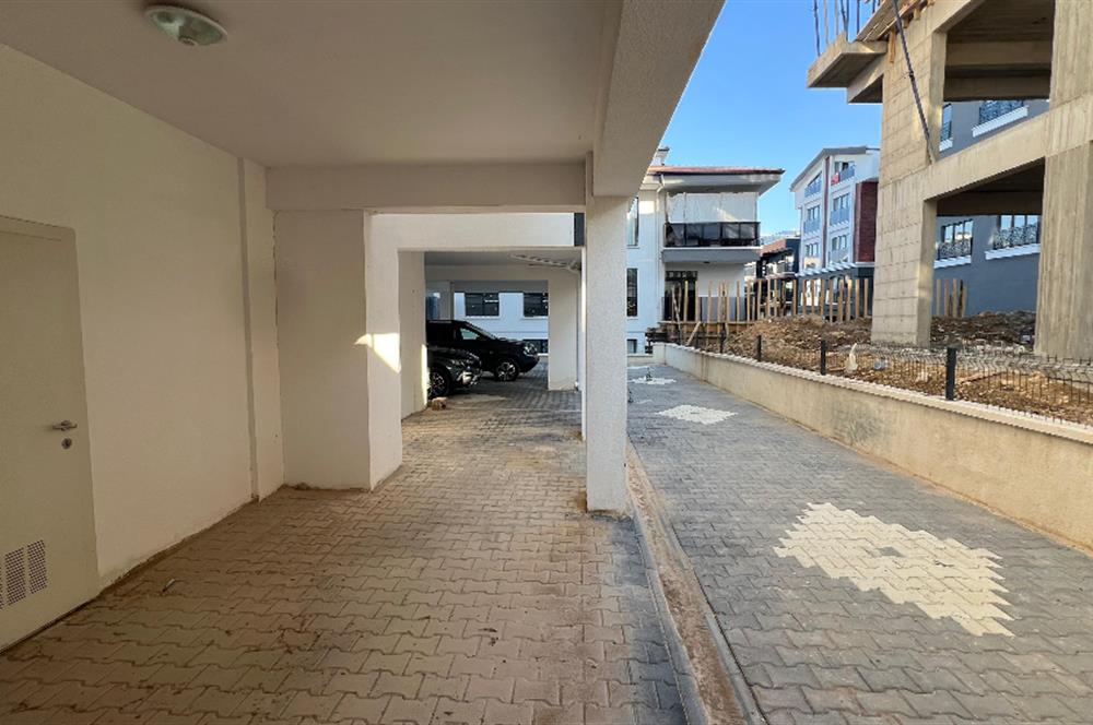 İNCEK MAHALLESİNDE BULVARA YAKIN ARA KAT 1+1 KİRALIK DAİRE