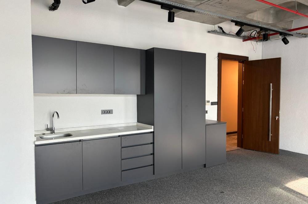 Porta Vadi Kiralık Ofis 73m2 Dekorasyonlu Vadistanbul Seba