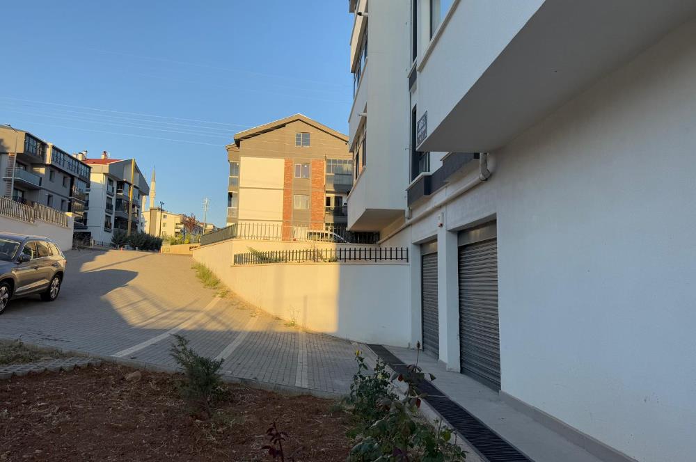 İNCEKTE MERKEZİ KONUMDA KAPALI GARAJLI 2+1 SATILIK DAİRE