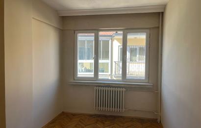 CENTURY 21 VİZYONDAN ATATÜRK BULVARI YAKINI KİRALIK 3+1 DAİRE
