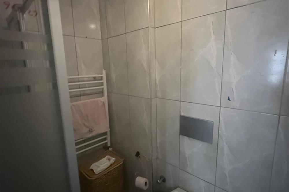 İNCEKTE MERKEZİ KONUMDA KAPALI GARAJLI 2+1 SATILIK DAİRE