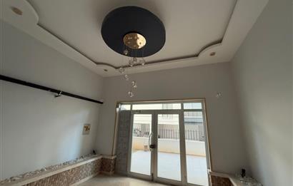 İNCEKTE MERKEZİ KONUMDA KAPALI GARAJLI 2+1 SATILIK DAİRE