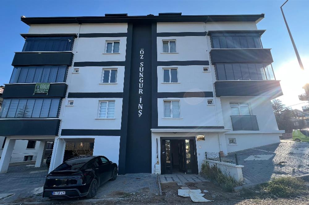 İNCEK MAHALLESİNDE BULVARA YAKIN ARA KAT 1+1 KİRALIK DAİRE