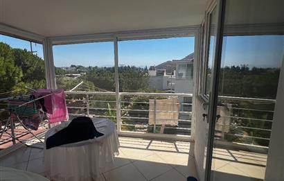 Akyarlar Karaincir Denize 250 Metre Havuzlu Sitede 5+1 Villa