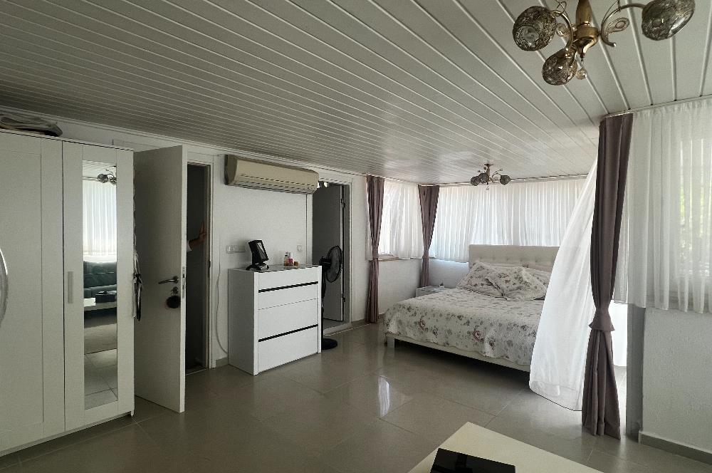Akyarlar Karaincir Denize 250 Metre Havuzlu Sitede 5+1 Villa
