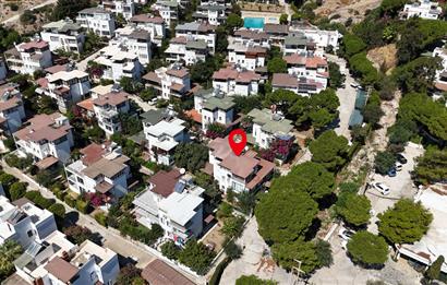 Akyarlar Karaincir Denize 250 Metre Havuzlu Sitede 5+1 Villa