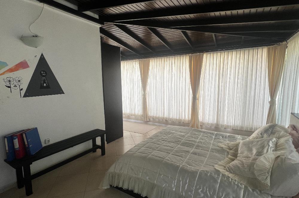 Akyarlar Karaincir Denize 250 Metre Havuzlu Sitede 5+1 Villa
