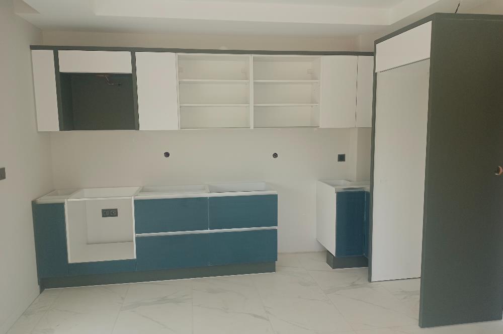 Edremit Güre'de Satılık, Geniş Bahçe ve Teraslı, Sıfır Daire
