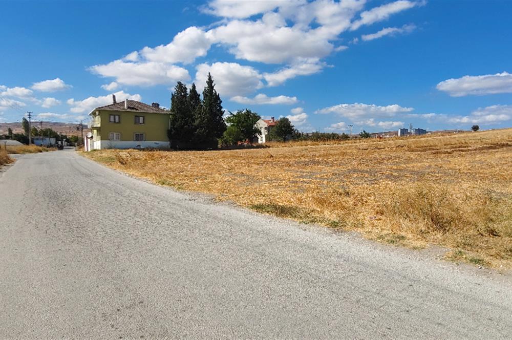 C21 LOCA'DAN AYŞEBACI'DA BURSA ANAYOLUNA 150 MT KÖŞE ARSA.