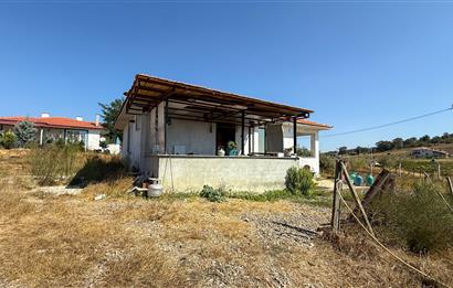 C21 BAL'DAN KIRMIZILAR MAH.DE SATILIK 2+1 EV ve ARSASI