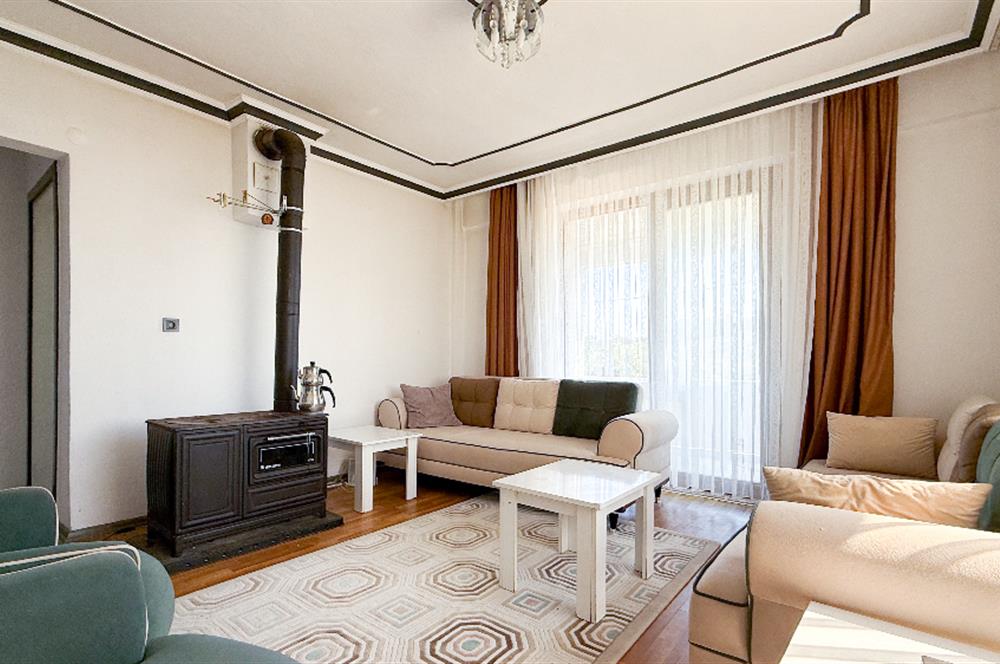 C21 BAL'DAN KIRMIZILAR MAH.DE SATILIK 2+1 EV ve ARSASI